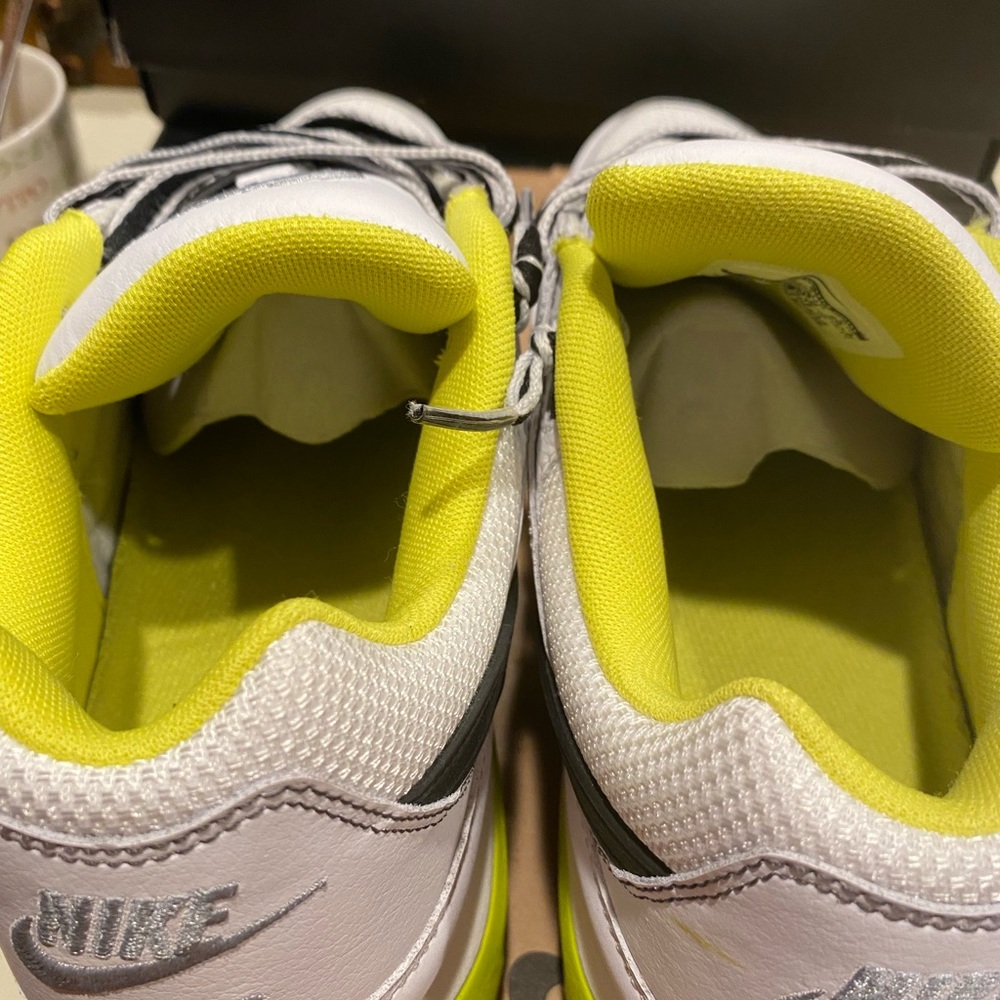 Air Max Command - image 3